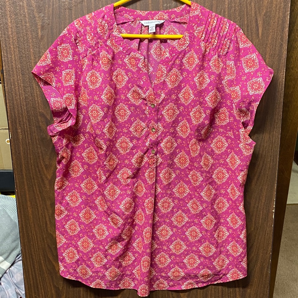 Croft & Barrow Fuchsia Diamond Print Blouse